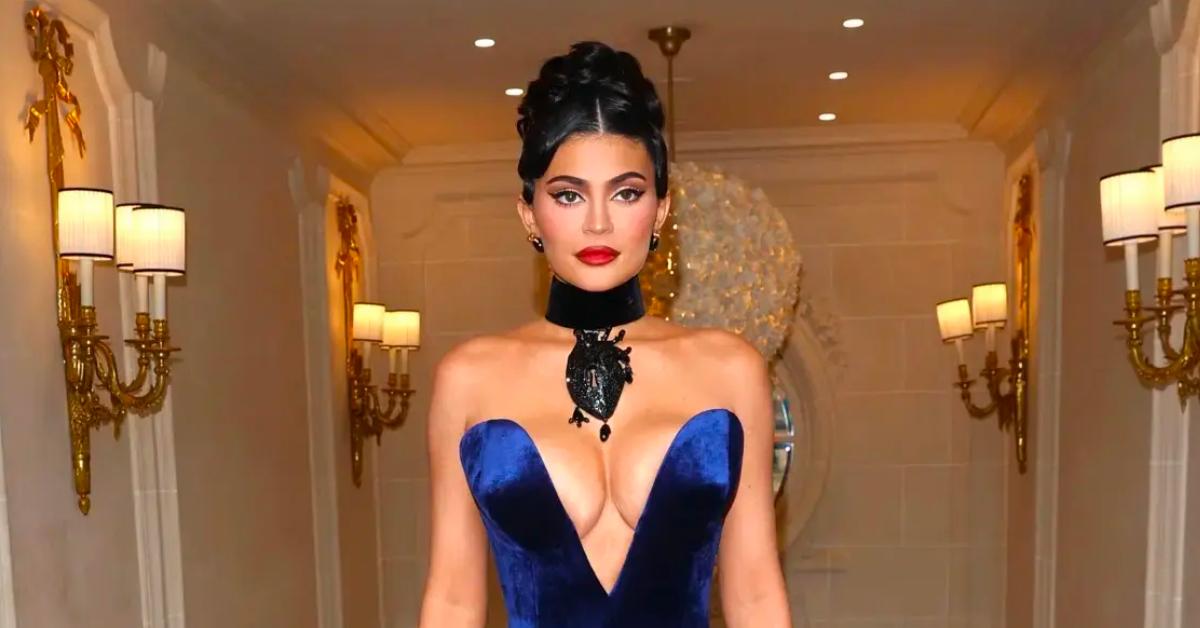 Kylie Jenner Braless — Youngest Kardashian, 16, Is Way Too Racy