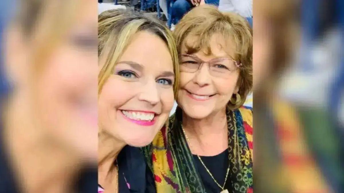 photo of savannah guthrie and mom nancy guthrie