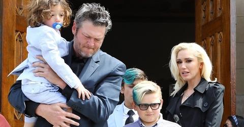 Gwen stefani blake shelton family outing
