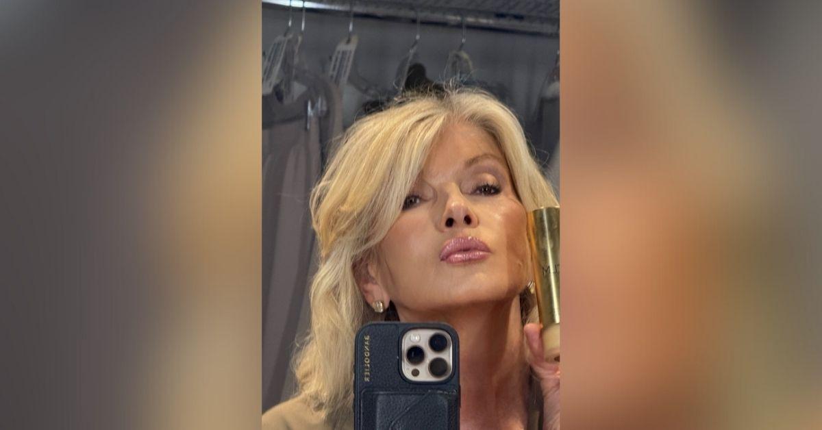 image of Martha Stewart wowed fans with a new mirror selfie at 84.