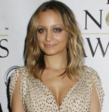 2009__12__wenn_nicolerich 219×225.jpg