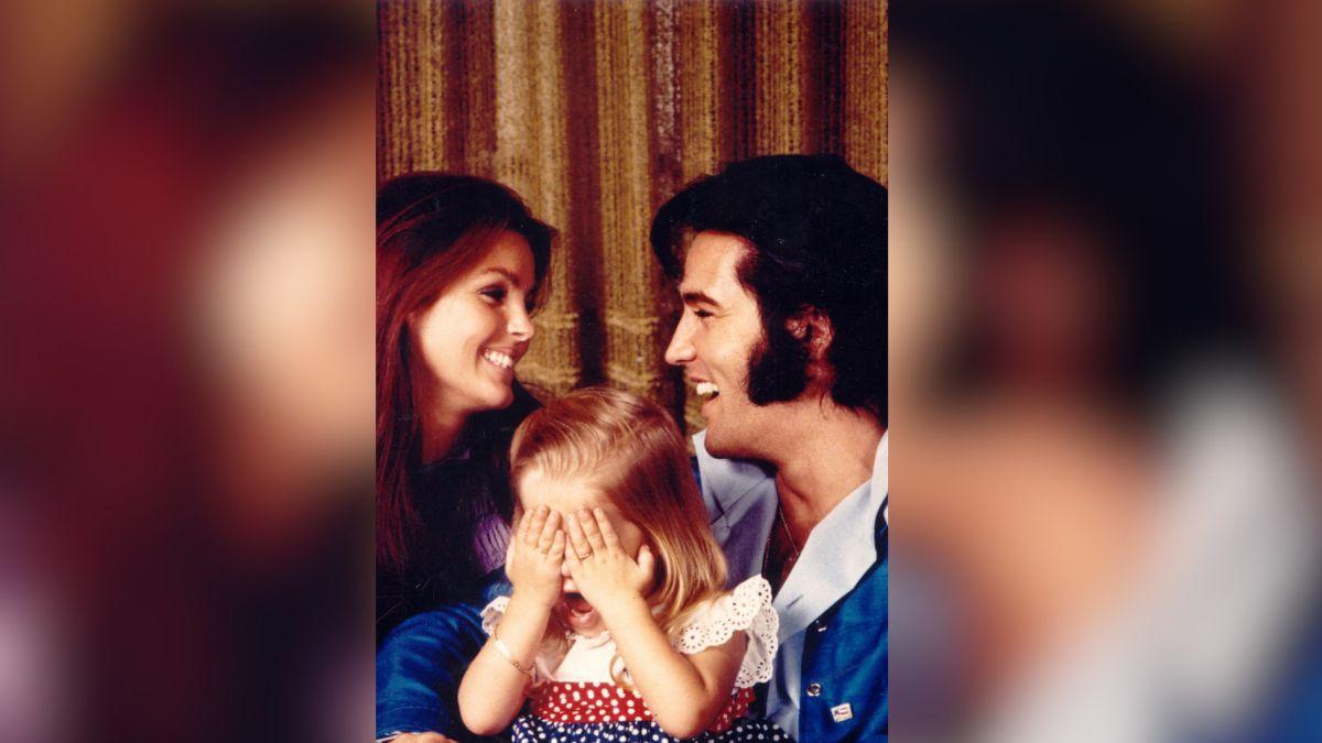 Image of Elvis Presley died in 1977.