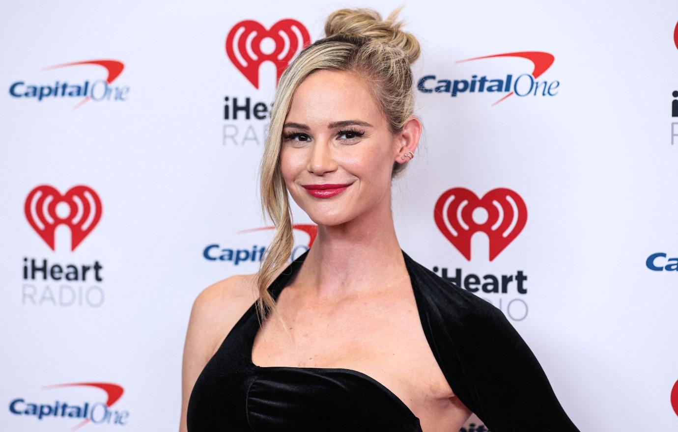 Meghan King Edmonds Slams Mommy Shamers For Criticizing Photo