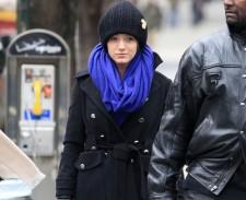 2010__02__Blake_Lively_Feb2_main 225×183.jpg