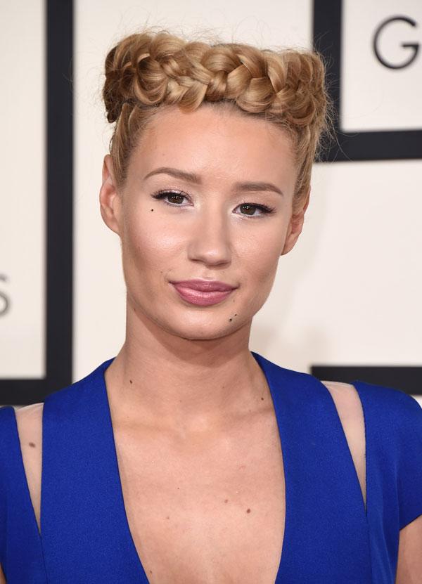 Iggy azalea 2015 grammy arrivals. 01