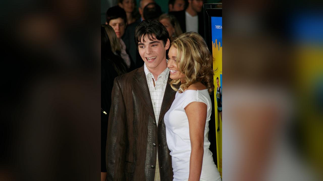 rj mitte dead at