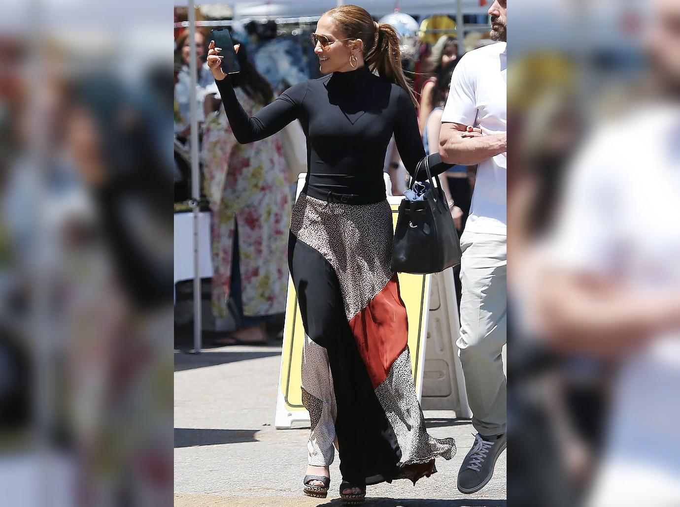 jennifer lopez ben affleck car dealership melrose shop