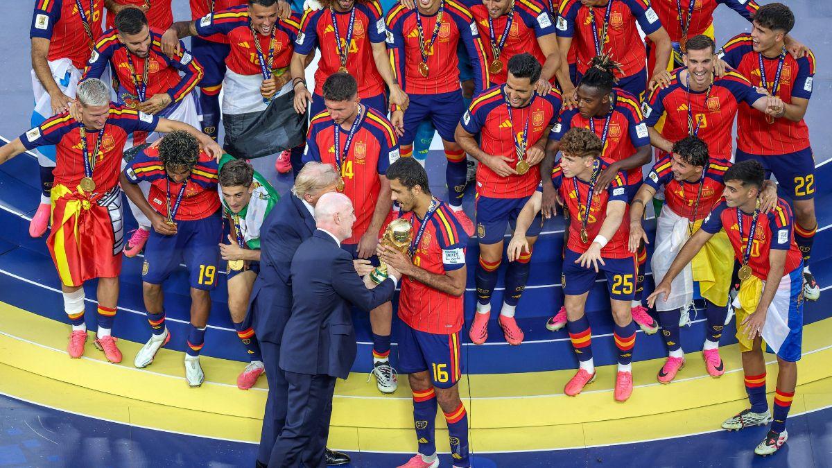 Image of Donald Trump remained onstage as Spain celebrated its World Cup victory.