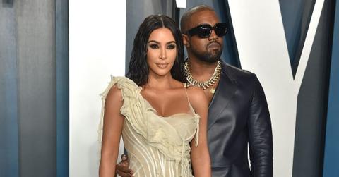 kim kardashian kanye west kept waving making eyes saturday night live opening monologue