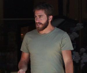 2010__08__Jake_Gyllenhaal_Aug17_58 copy 300×276.jpg