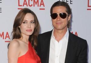 2011__05__Brad_Pitt_Angelina_Jolie_May30newsnea 300&#215;208.jpg