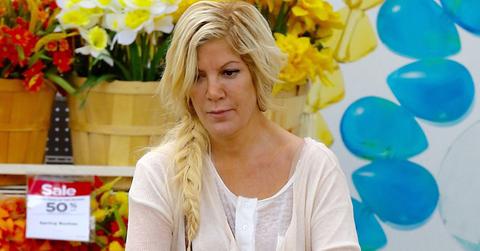Exclusive… Tori Spelling Out Shopping For Birthday Supplies