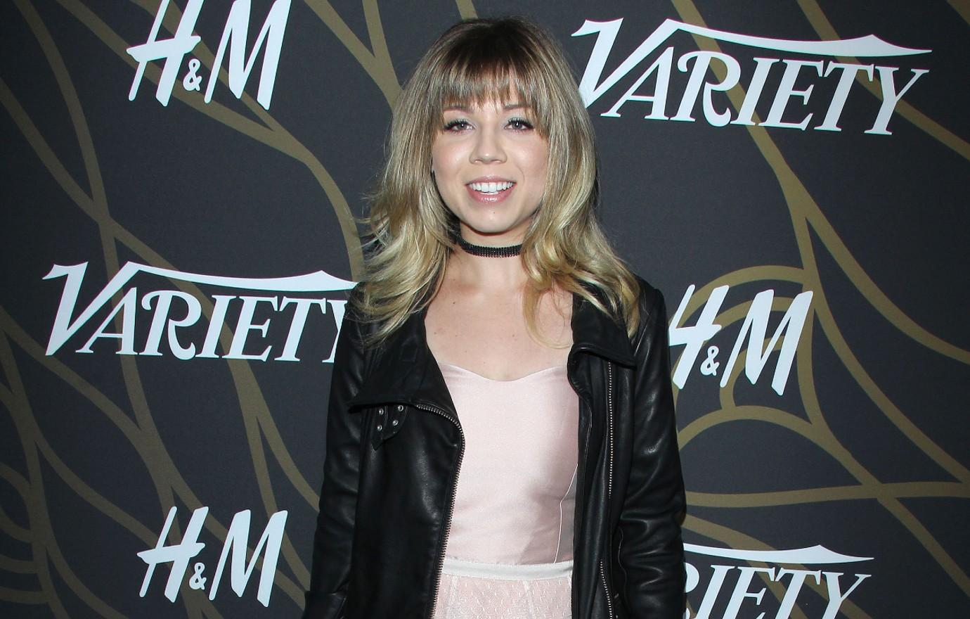 Jennette Mccurdy Reads Shockingly Disturbing Email From Abusive Mom 1044