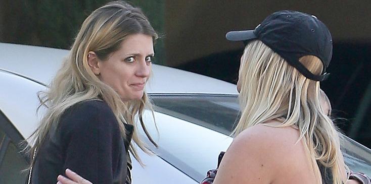 *PREMIUM EXCLUSIVE* Mischa Barton spotted out for the first time since her breakdown! **WEB EMBARGO UNTIL 02:30PM PST ON 02/02/17**