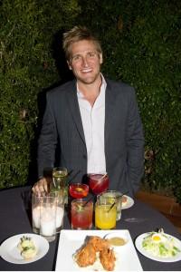 2011__06__CurtisStone 200&#215;300.jpg