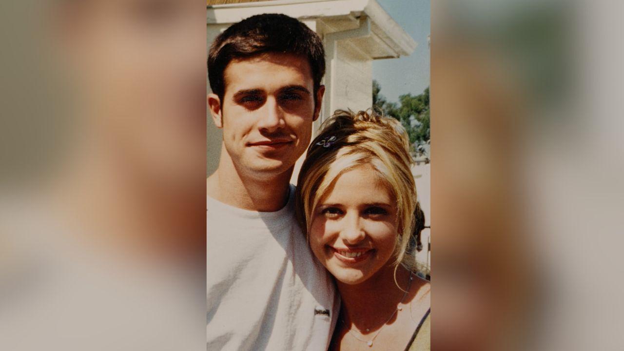 image of The couple prefers to keep their marriage private.