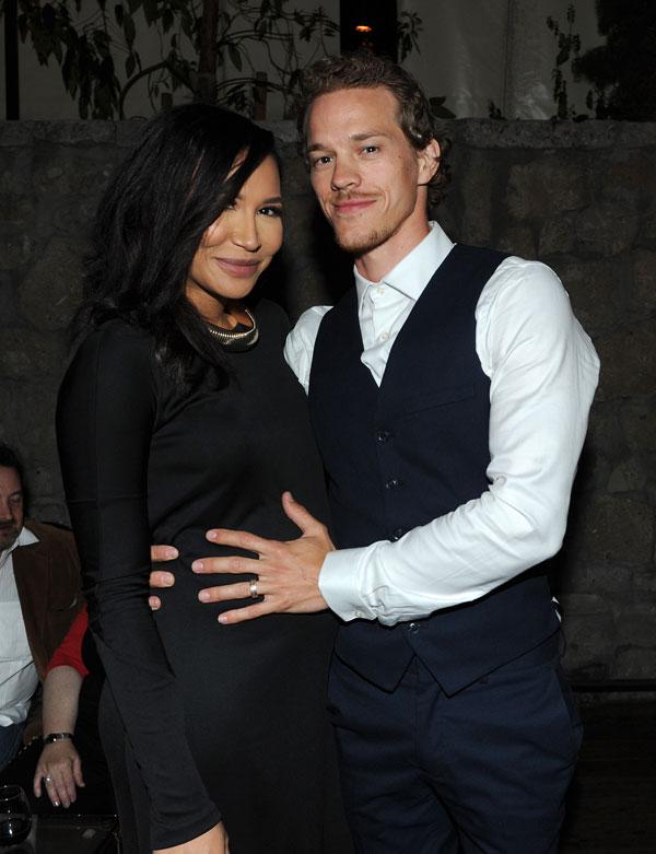 Ryan dorsey rubs naya rivera baby bump 02