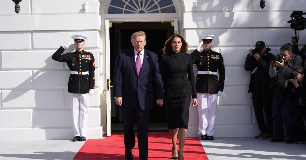 Donald Trump Veers Off to the Side of Red Carpet Instead of&hellip;
