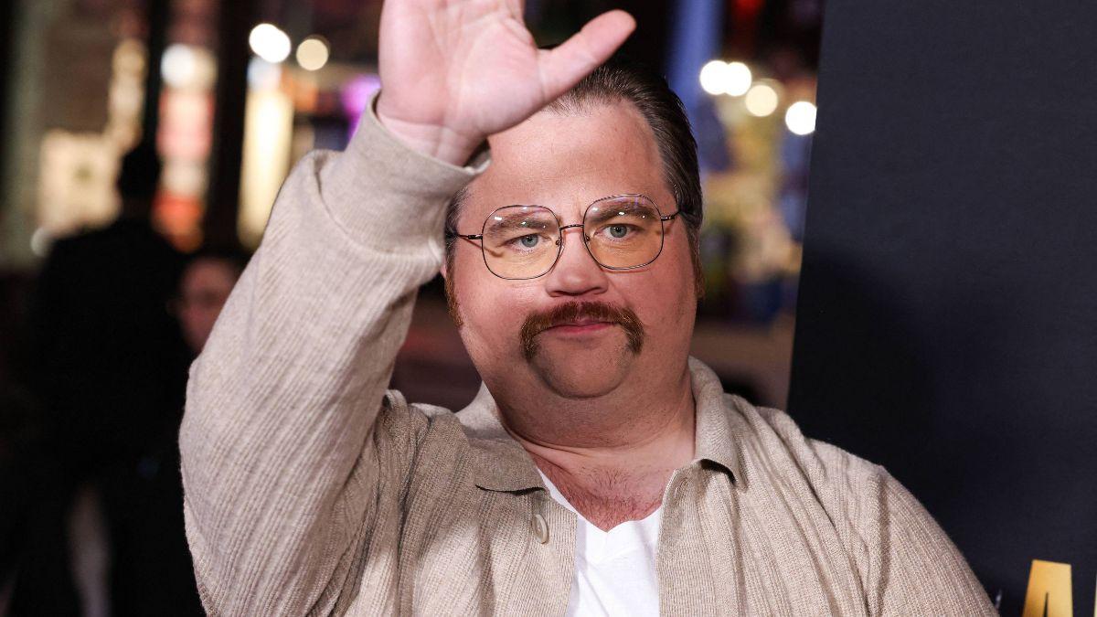 image of Paul Walter Hauser supports James Van Der Beek in his cancer battle.