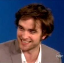 2010__03__Robert_Pattinson_March2newsne 225×223.jpg