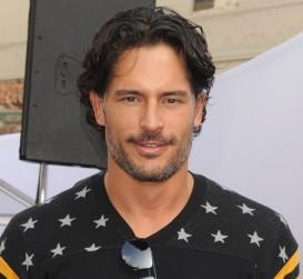 2011__09__joe manganiello sept26 273×300.jpg
