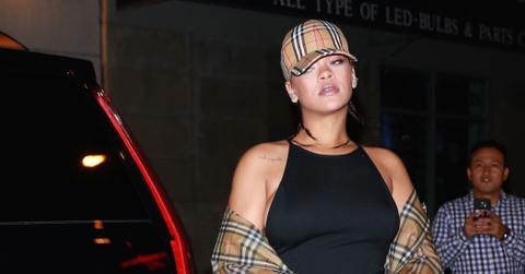 Rihanna Burberry Outfit Sexy Legs Photos hero