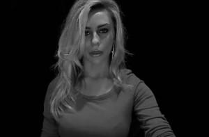 2011__06__Courtney_Alexis_Stodden_June21newsnea 300×197.jpg