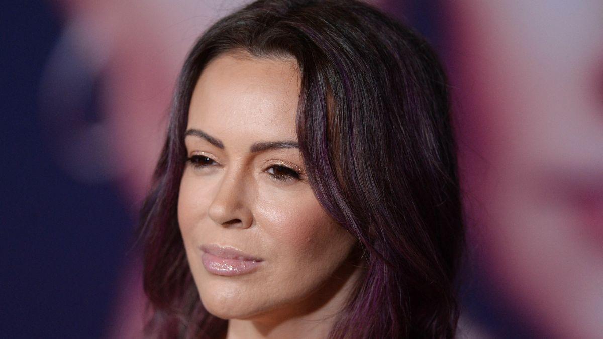 image of Milano highlighted the challenges women face with brain fog, insomnia, and hot flashes.