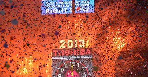 Ball dropping new years