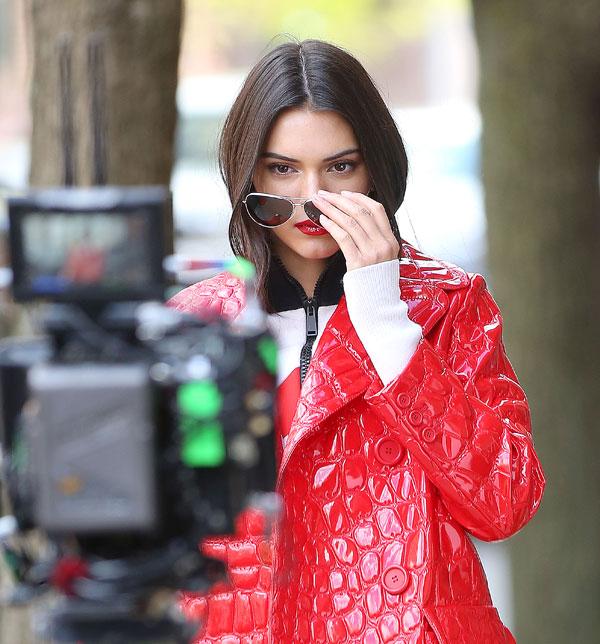 Kendall Jenner Shoots For Vogue After Publicly Supporting Bruce Jenner ...