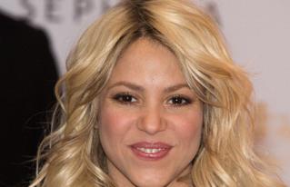 Shakira teaser_319x206.jpg