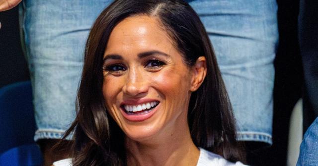 meghan markle insulted palace suggested work black attendant racist scandal