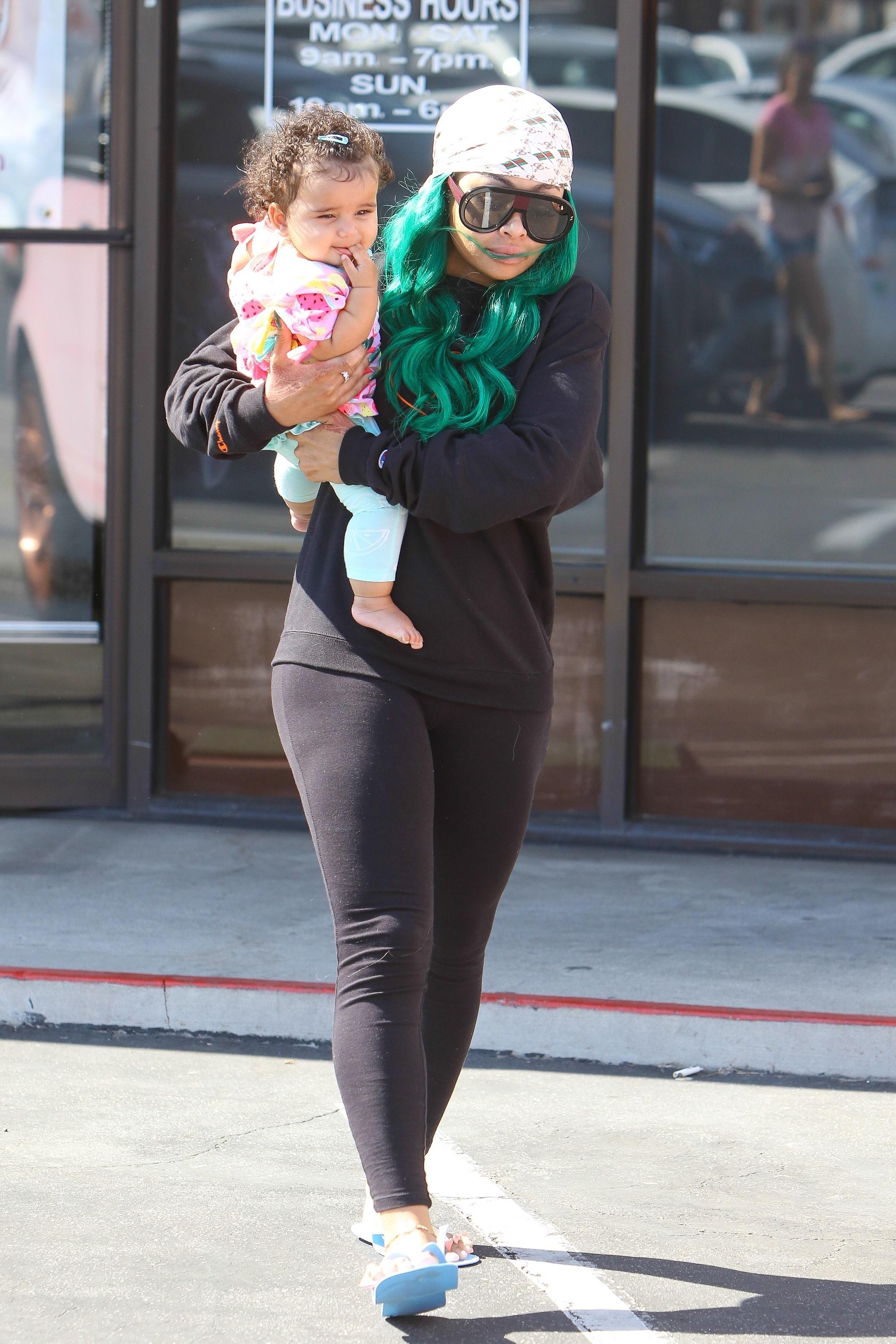 Dream is back with Mom! Blac Chyna gets pampered with her baby girl!