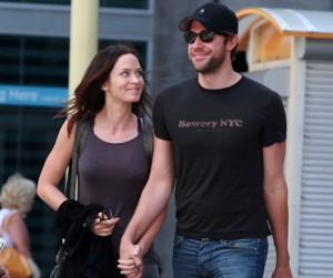 2010__07__blunt_krasinski_july26_49a 300×287.jpg