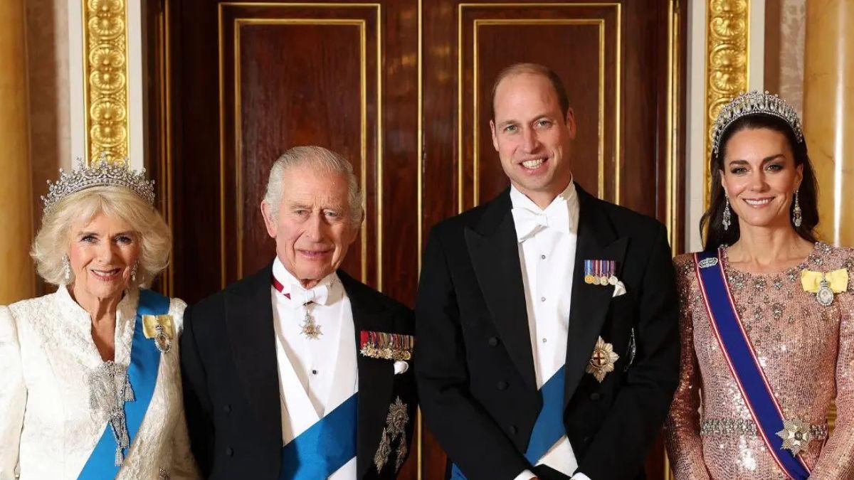image of royal family