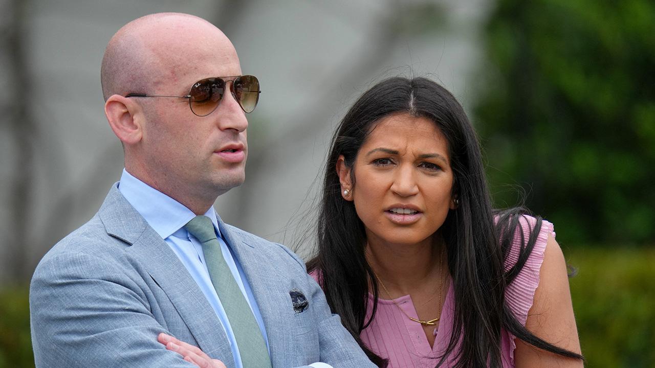 Stephen Miller,Katie Miller