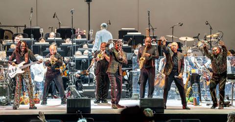 Photo of Earth, Wind & Fire crew members