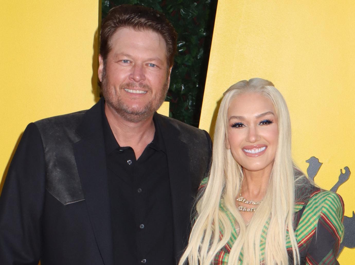 gwen stefani blake shelton red carpet date fall guy premiere photos