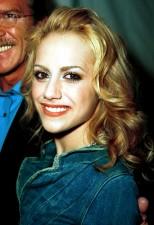 2009__12__FP_4247436_MurphyBrittany_Archives_RAM_1220091 154×225.jpg