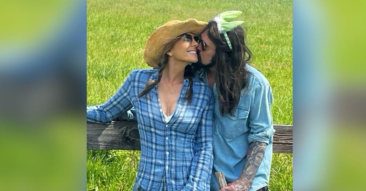 elizabeth hurley billy ray cyrus cuddle up new romance