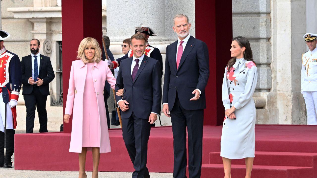 image of macrons