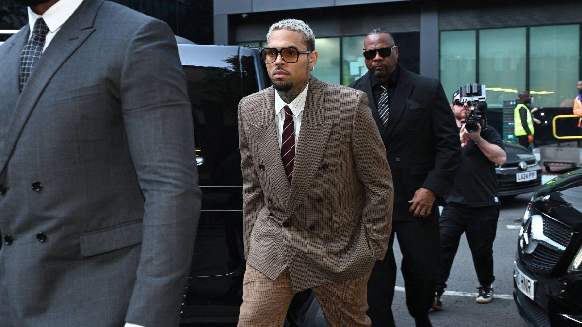 Photo of Chris Brown's current girlfriend, Jada Wallace, clapped back at Diamond Brown's claims.