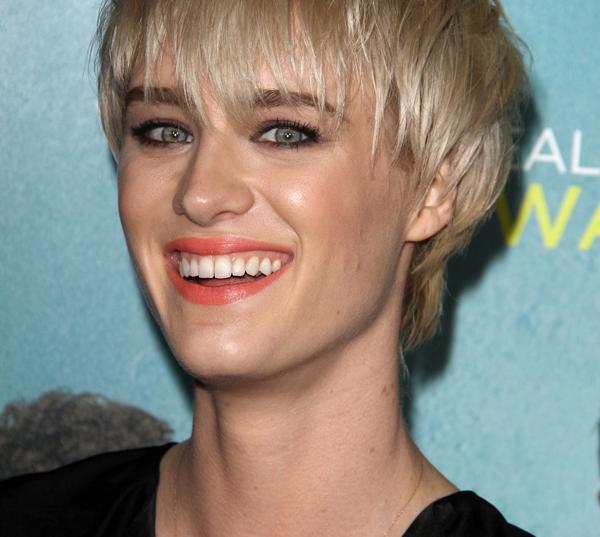 Mackenzie Davis Films Et Programmes Tv OK! Exclusive: Mackenzie Davis From That Awkward Moment On The Film's