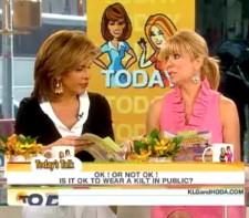 2010__04__Hoda_Kotb_Kathie_Lee_Gifford_April1newsne 225×197.jpg