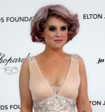 2010__03__Kelly_Osbourne_March23news 211×225.jpg