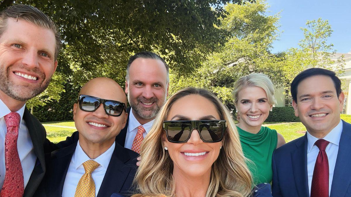 Photo of Lara Trump captioned this selfie, 'Team CHYYYYYNA 🇨🇳🇺🇸.'