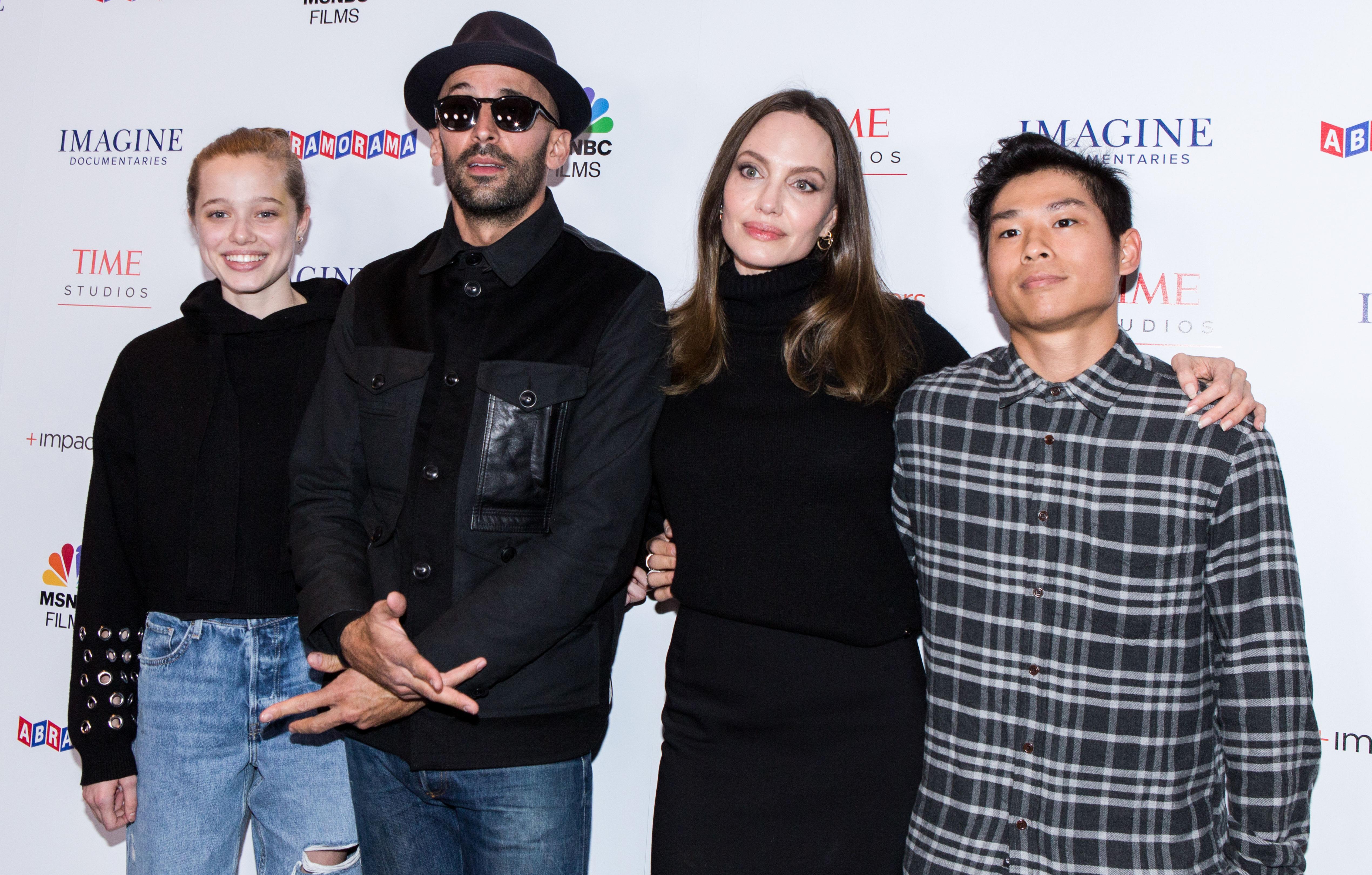 angelina jolie shiloh pax attend premiere los angeles