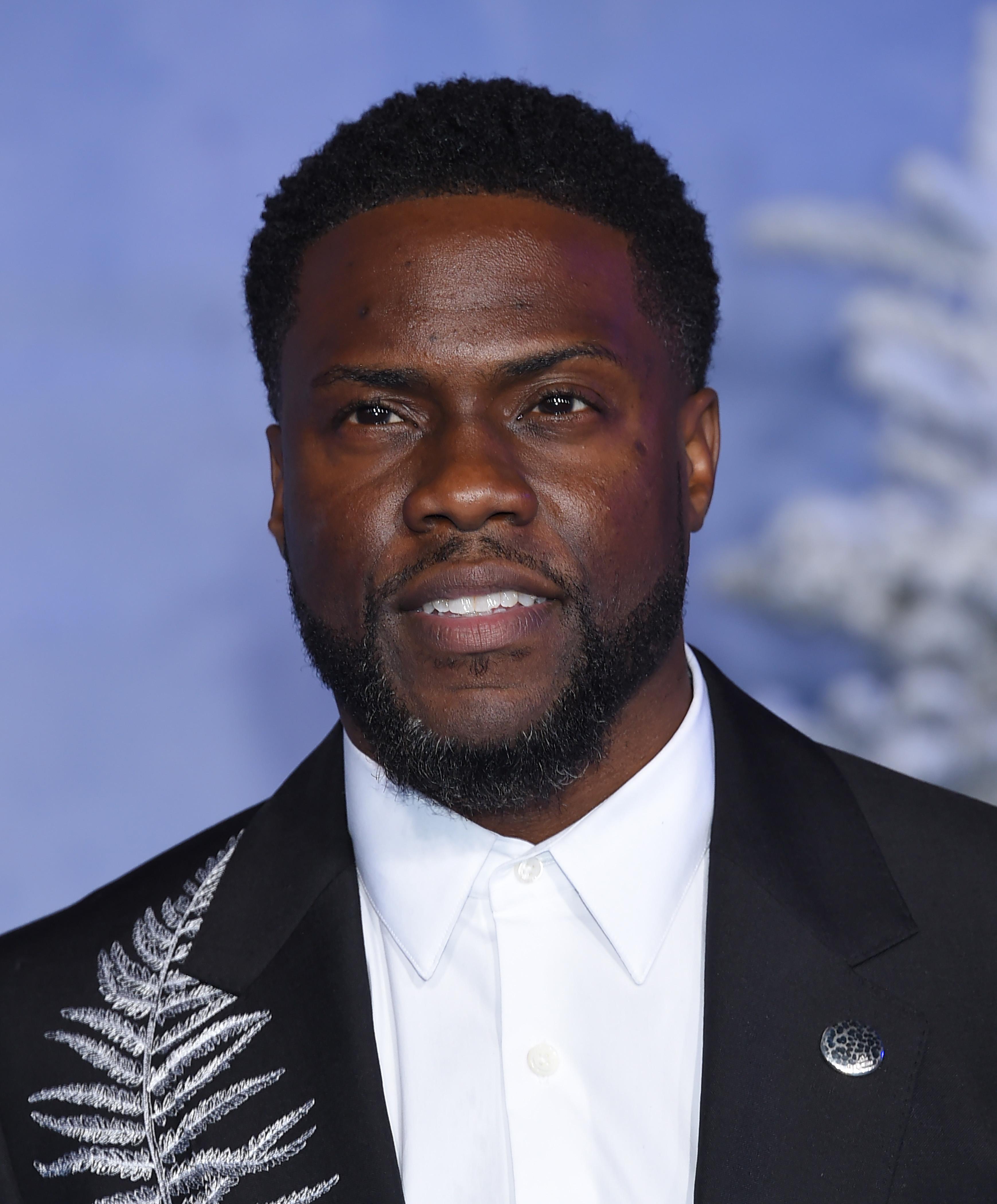 Kevin Hart Showcases His Dance Moves With Daughter Heaven