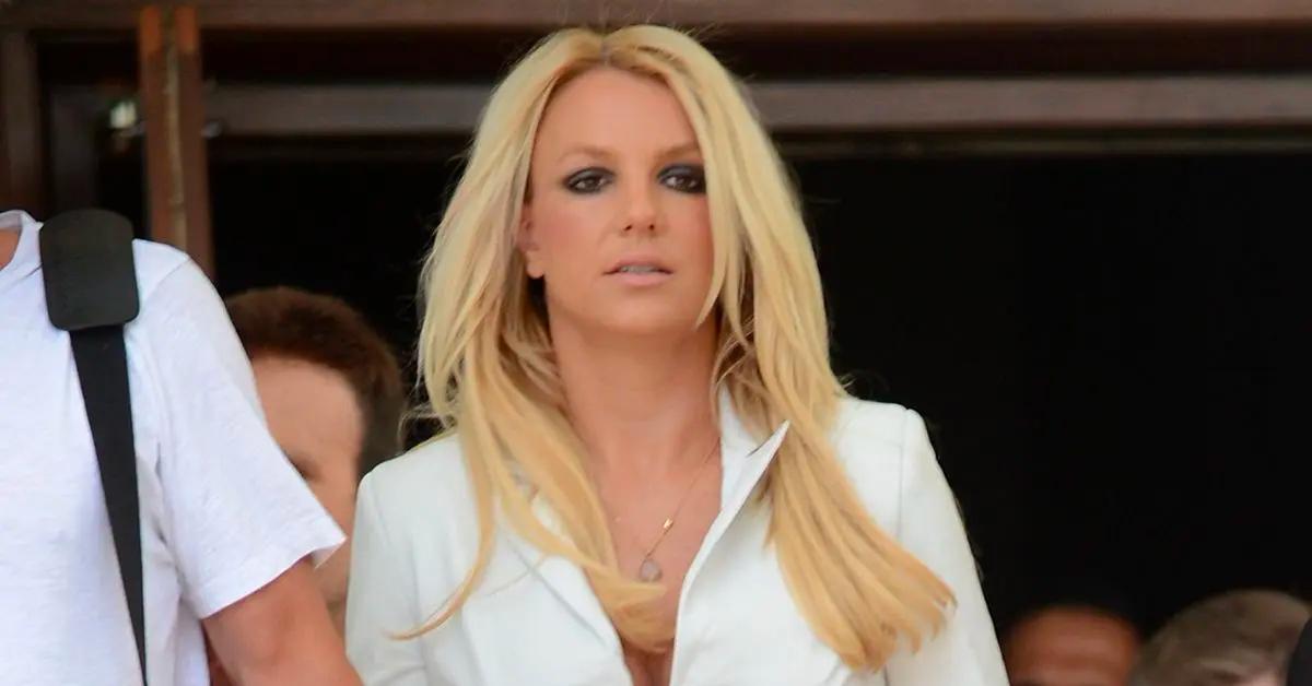 Britney Spears Ditches Ring Following Separation From Sam Asghari