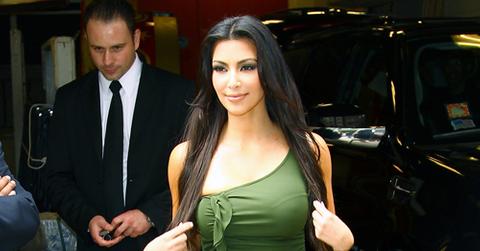 2010__04__Kim_Kardashian_April6_48_ _1.jpg
